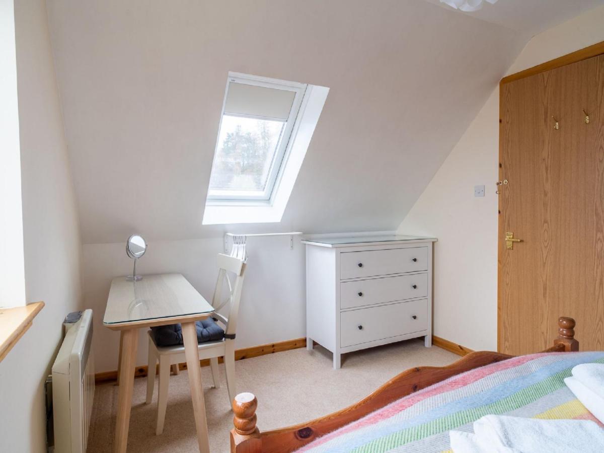 Holiday home Peter's Shed By Interhome Drumnadrochit